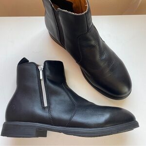 Sleek Black Ankle Boots with Side Zipper